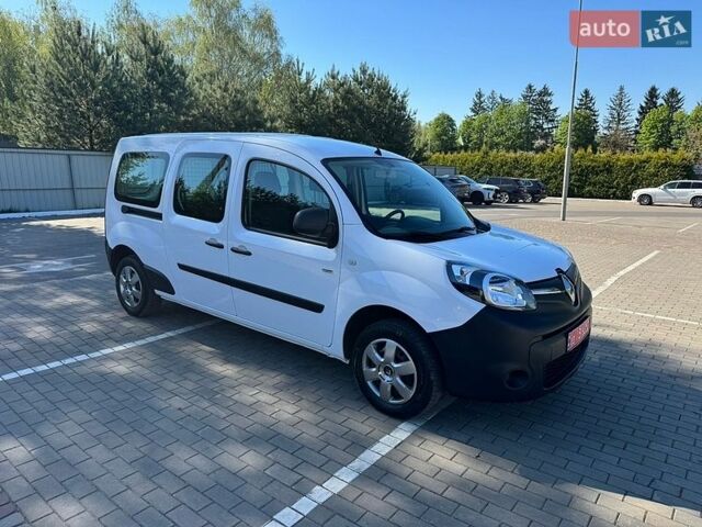 Белый Рено Кенгу, объемом двигателя 0 л и пробегом 77 тыс. км за 13999 $, фото 1 на Automoto.ua