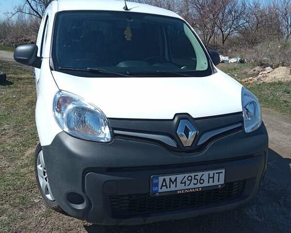 Белый Рено Кенгу, объемом двигателя 1.46 л и пробегом 96 тыс. км за 15550 $, фото 1 на Automoto.ua