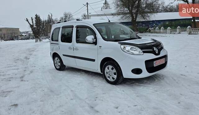 Белый Рено Кенгу, объемом двигателя 1.5 л и пробегом 187 тыс. км за 14900 $, фото 1 на Automoto.ua