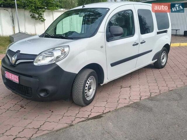 Белый Рено Кенгу, объемом двигателя 0 л и пробегом 40 тыс. км за 12200 $, фото 1 на Automoto.ua