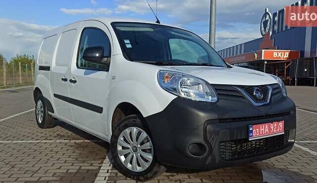 Белый Рено Кенгу, объемом двигателя 1.5 л и пробегом 200 тыс. км за 12000 $, фото 1 на Automoto.ua