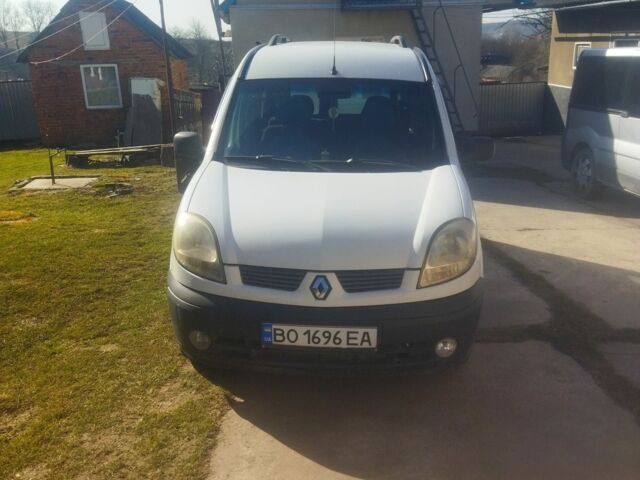 Белый Рено Кенгу, объемом двигателя 1.5 л и пробегом 310 тыс. км за 3700 $, фото 1 на Automoto.ua