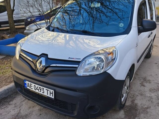 Белый Рено Кенгу, объемом двигателя 1.5 л и пробегом 119 тыс. км за 10700 $, фото 1 на Automoto.ua