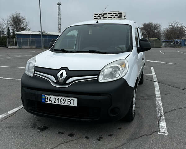 Белый Рено Кенгу, объемом двигателя 1.46 л и пробегом 159 тыс. км за 10500 $, фото 1 на Automoto.ua
