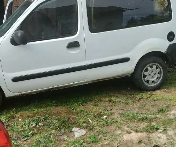 Білий Рено Кєнгу, об'ємом двигуна 1 л та пробігом 2 тис. км за 1000 $, фото 1 на Automoto.ua