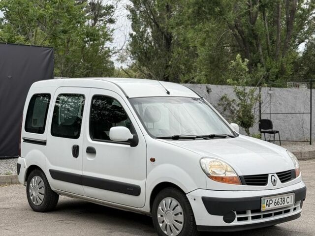 Белый Рено Кенгу, объемом двигателя 1.5 л и пробегом 208 тыс. км за 3400 $, фото 1 на Automoto.ua