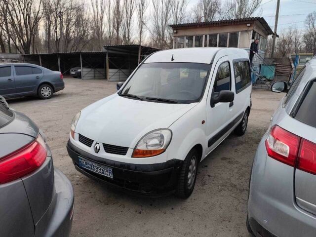 Белый Рено Кенгу, объемом двигателя 1.5 л и пробегом 226 тыс. км за 3500 $, фото 1 на Automoto.ua