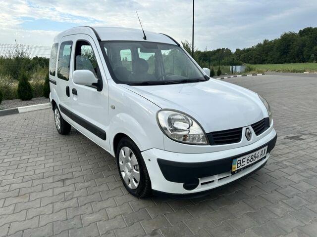 Белый Рено Кенгу, объемом двигателя 1.5 л и пробегом 225 тыс. км за 4415 $, фото 1 на Automoto.ua