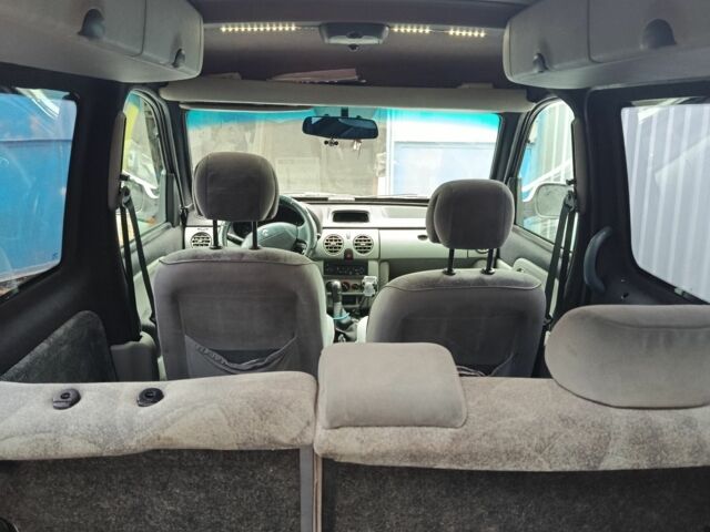 Белый Рено Кенгу, объемом двигателя 1.5 л и пробегом 355 тыс. км за 4200 $, фото 1 на Automoto.ua