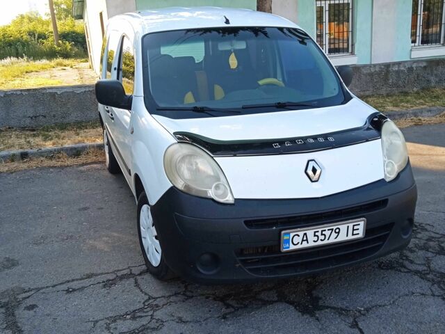Белый Рено Кенгу, объемом двигателя 1.5 л и пробегом 200 тыс. км за 3900 $, фото 1 на Automoto.ua