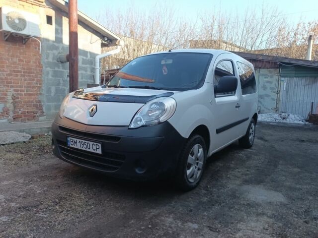 Белый Рено Кенгу, объемом двигателя 1.6 л и пробегом 194 тыс. км за 6500 $, фото 1 на Automoto.ua
