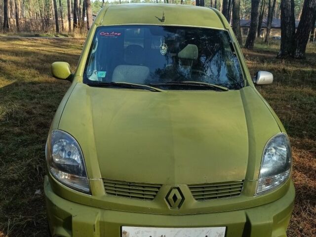 Белый Рено Кенгу, объемом двигателя 1.6 л и пробегом 190 тыс. км за 1600 $, фото 1 на Automoto.ua
