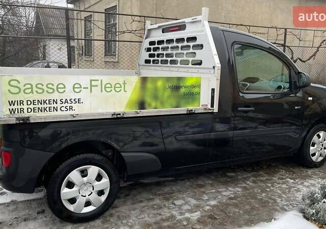 Черный Рено Кенгу, объемом двигателя 0 л и пробегом 51 тыс. км за 9500 $, фото 1 на Automoto.ua