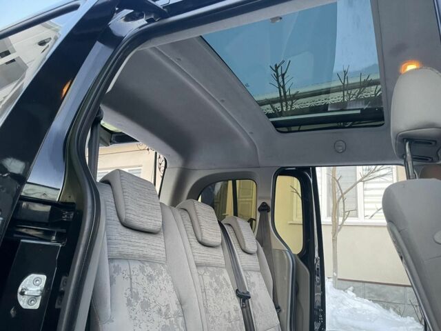 Черный Рено Кенгу, объемом двигателя 1.5 л и пробегом 231 тыс. км за 7350 $, фото 1 на Automoto.ua