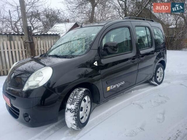 Черный Рено Кенгу, объемом двигателя 1.5 л и пробегом 213 тыс. км за 7850 $, фото 1 на Automoto.ua