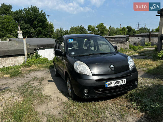 Черный Рено Кенгу, объемом двигателя 1.46 л и пробегом 327 тыс. км за 7300 $, фото 1 на Automoto.ua