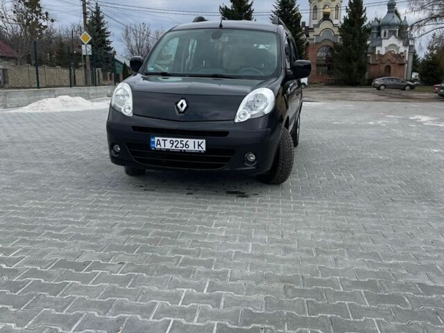 Черный Рено Кенгу, объемом двигателя 1.6 л и пробегом 199 тыс. км за 6900 $, фото 1 на Automoto.ua