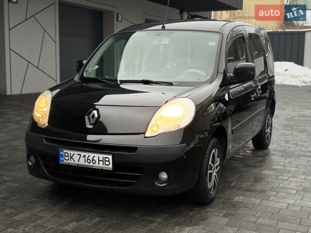Черный Рено Кенгу, объемом двигателя 1.5 л и пробегом 254 тыс. км за 7250 $, фото 1 на Automoto.ua