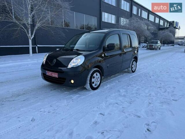 Черный Рено Кенгу, объемом двигателя 1.6 л и пробегом 177 тыс. км за 7850 $, фото 1 на Automoto.ua