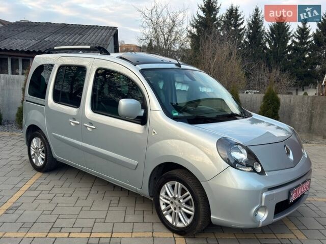 Черный Рено Кенгу, объемом двигателя 1.6 л и пробегом 198 тыс. км за 8500 $, фото 1 на Automoto.ua