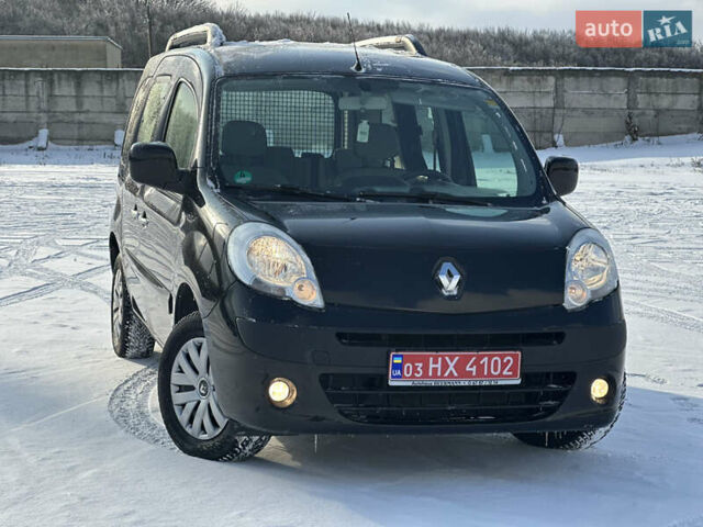 Черный Рено Кенгу, объемом двигателя 1.6 л и пробегом 212 тыс. км за 8499 $, фото 1 на Automoto.ua