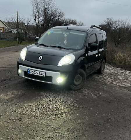 Черный Рено Кенгу, объемом двигателя 1.5 л и пробегом 324 тыс. км за 8500 $, фото 1 на Automoto.ua