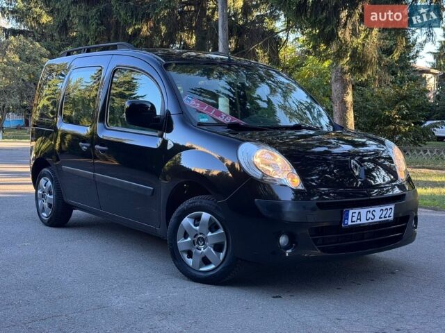 Черный Рено Кенгу, объемом двигателя 1.6 л и пробегом 188 тыс. км за 7700 $, фото 1 на Automoto.ua