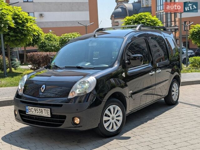 Чорний Рено Кєнгу, об'ємом двигуна 1.5 л та пробігом 250 тис. км за 8299 $, фото 1 на Automoto.ua