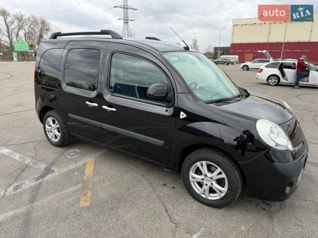 Черный Рено Кенгу, объемом двигателя 1.46 л и пробегом 184 тыс. км за 10300 $, фото 1 на Automoto.ua