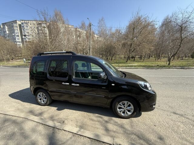 Черный Рено Кенгу, объемом двигателя 1.5 л и пробегом 171 тыс. км за 10800 $, фото 1 на Automoto.ua