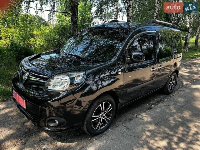 Черный Рено Кенгу, объемом двигателя 0 л и пробегом 150 тыс. км за 13500 $, фото 1 на Automoto.ua