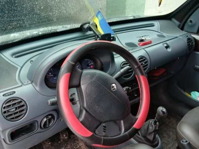 Коричневый Рено Кенгу, объемом двигателя 1.9 л и пробегом 235 тыс. км за 2500 $, фото 1 на Automoto.ua