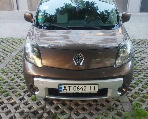 Коричневий Рено Кєнгу, об'ємом двигуна 1.46 л та пробігом 205 тис. км за 8800 $, фото 1 на Automoto.ua