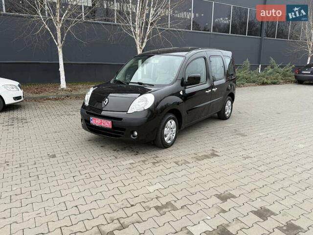 Коричневый Рено Кенгу, объемом двигателя 1.6 л и пробегом 188 тыс. км за 7900 $, фото 1 на Automoto.ua