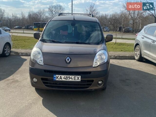 Коричневый Рено Кенгу, объемом двигателя 1.5 л и пробегом 398 тыс. км за 8000 $, фото 1 на Automoto.ua
