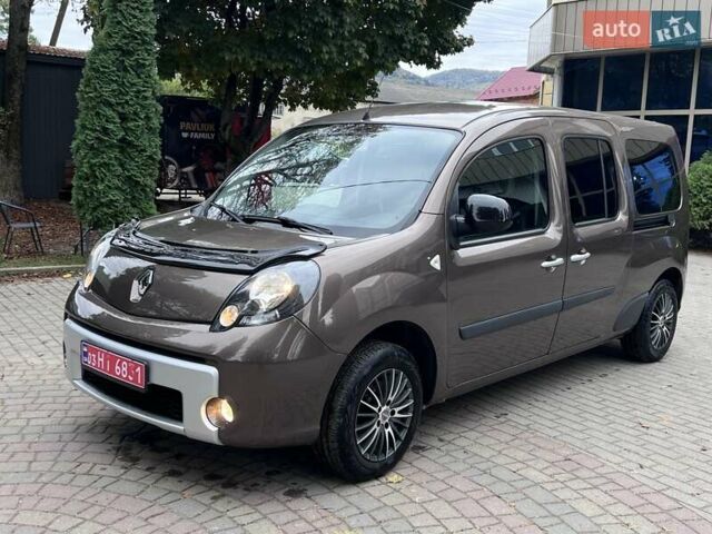 Коричневый Рено Кенгу, объемом двигателя 0 л и пробегом 190 тыс. км за 11716 $, фото 1 на Automoto.ua