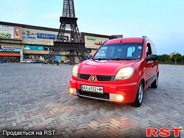 Красный Рено Кенгу, объемом двигателя 1.5 л и пробегом 197 тыс. км за 4950 $, фото 1 на Automoto.ua