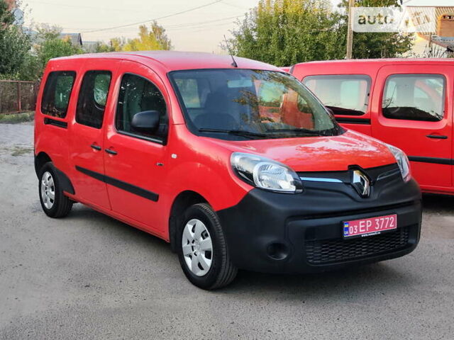 Красный Рено Кенгу, объемом двигателя 0 л и пробегом 55 тыс. км за 9700 $, фото 1 на Automoto.ua