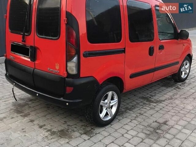 Красный Рено Кенгу, объемом двигателя 1.9 л и пробегом 270 тыс. км за 3000 $, фото 1 на Automoto.ua