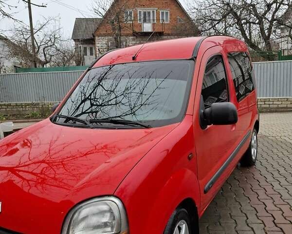Красный Рено Кенгу, объемом двигателя 1.9 л и пробегом 280 тыс. км за 3200 $, фото 1 на Automoto.ua