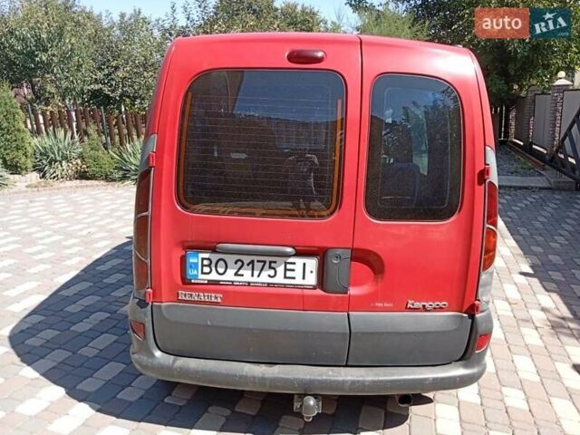 Красный Рено Кенгу, объемом двигателя 1.9 л и пробегом 202 тыс. км за 3500 $, фото 1 на Automoto.ua
