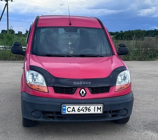 Красный Рено Кенгу, объемом двигателя 1.5 л и пробегом 202 тыс. км за 3400 $, фото 1 на Automoto.ua