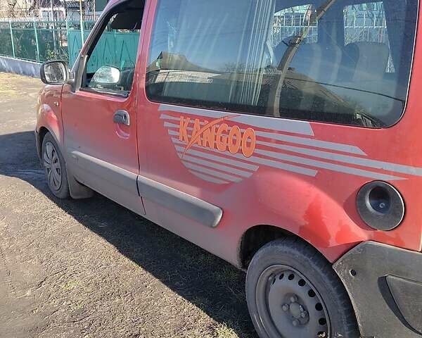 Красный Рено Кенгу, объемом двигателя 1.5 л и пробегом 1 тыс. км за 3500 $, фото 1 на Automoto.ua