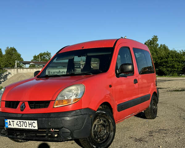 Красный Рено Кенгу, объемом двигателя 1.5 л и пробегом 220 тыс. км за 3900 $, фото 1 на Automoto.ua