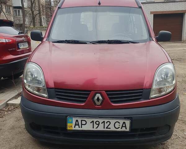 Красный Рено Кенгу, объемом двигателя 1.4 л и пробегом 382 тыс. км за 3600 $, фото 1 на Automoto.ua