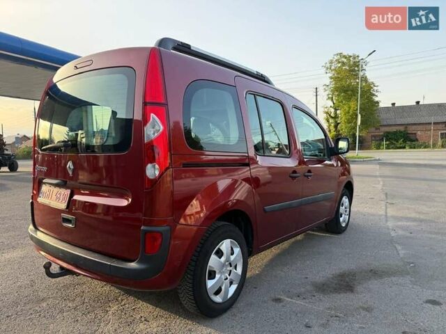 Красный Рено Кенгу, объемом двигателя 1.6 л и пробегом 263 тыс. км за 6800 $, фото 1 на Automoto.ua