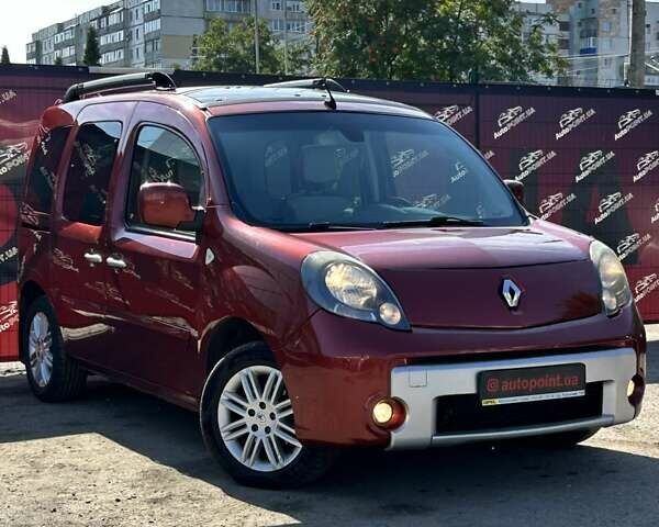 Красный Рено Кенгу, объемом двигателя 1.46 л и пробегом 257 тыс. км за 7900 $, фото 1 на Automoto.ua