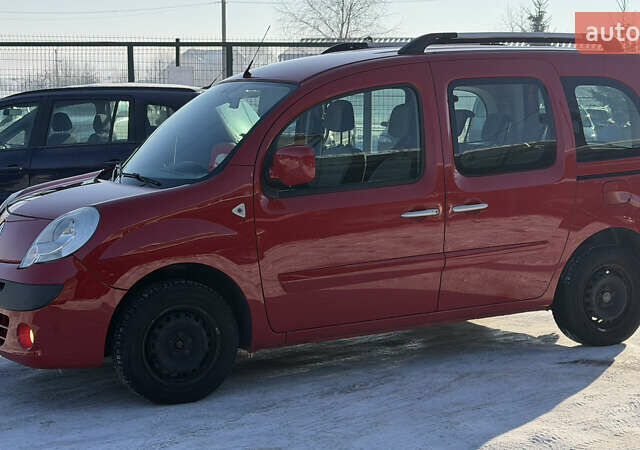 Красный Рено Кенгу, объемом двигателя 1.5 л и пробегом 171 тыс. км за 7999 $, фото 1 на Automoto.ua
