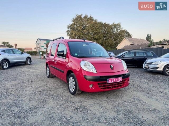 Красный Рено Кенгу, объемом двигателя 1.5 л и пробегом 265 тыс. км за 8200 $, фото 1 на Automoto.ua