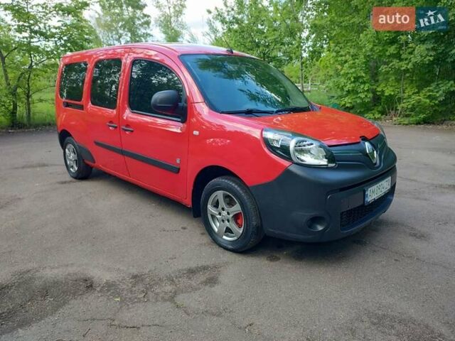 Красный Рено Кенгу, объемом двигателя 0 л и пробегом 96 тыс. км за 7700 $, фото 1 на Automoto.ua